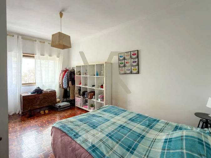 Apartamento T3 para Venda em Massamá e Monte Abraão Foto 7