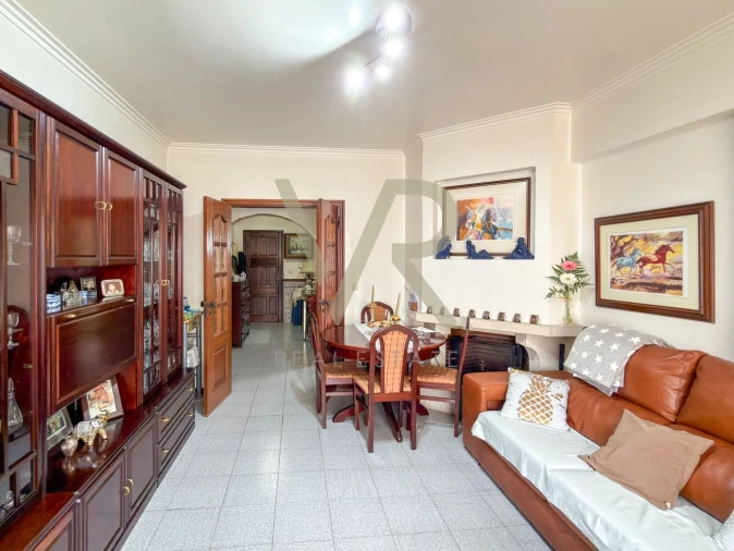 Apartamento T3 para Venda em Massamá e Monte Abraão Foto 4