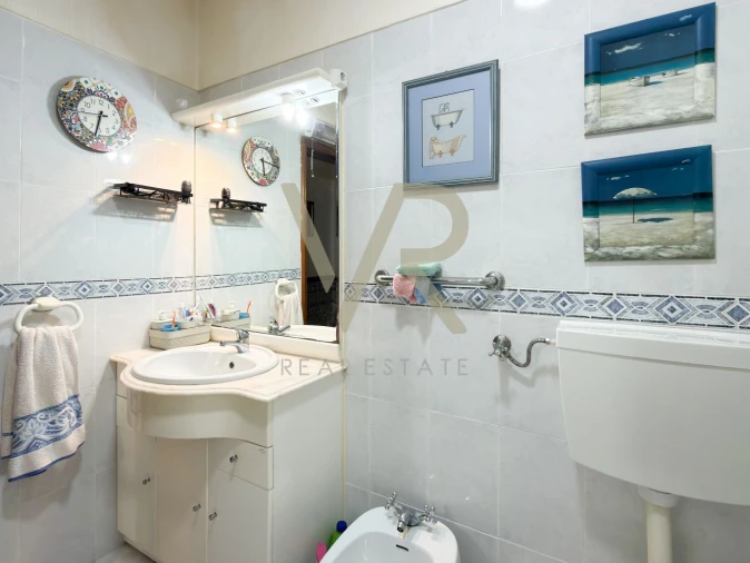 Apartamento T3 para Venda em Massamá e Monte Abraão Foto 18