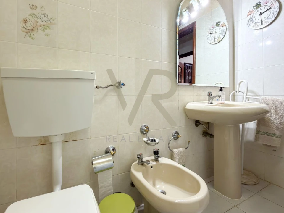 Apartamento T3 para Venda em Massamá e Monte Abraão Foto 23