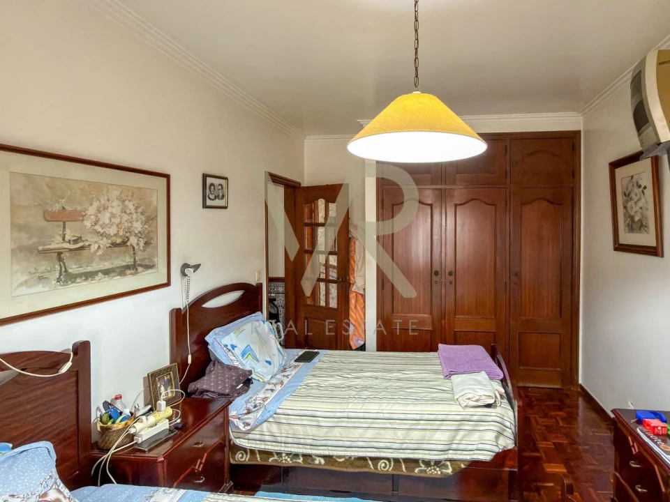 Apartamento T3 para Venda em Massamá e Monte Abraão Foto 21