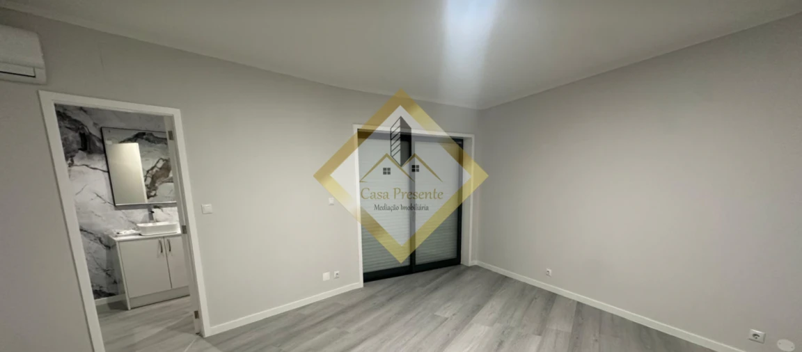 Apartamento T4 para Venda em São Vicente (Braga) Foto 16