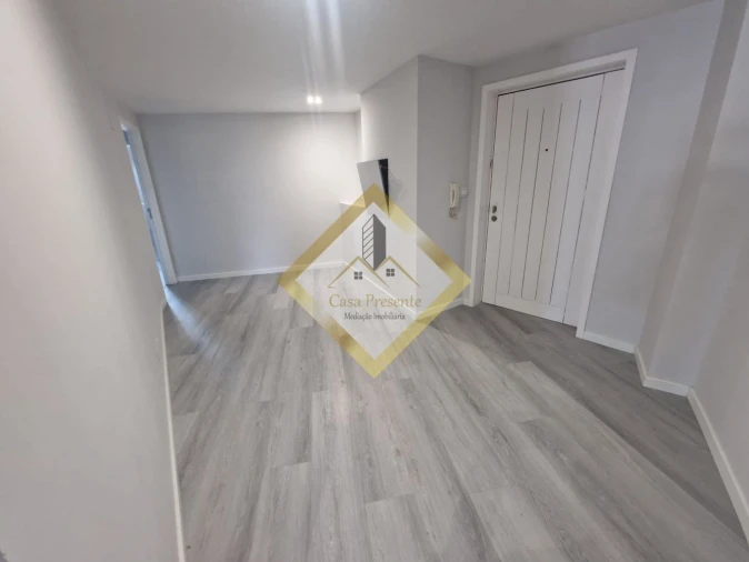 Apartamento T4 para Venda em São Vicente (Braga) Foto 6