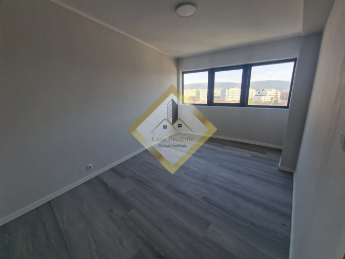Apartamento T4 para Venda em São Vicente (Braga) Foto 13