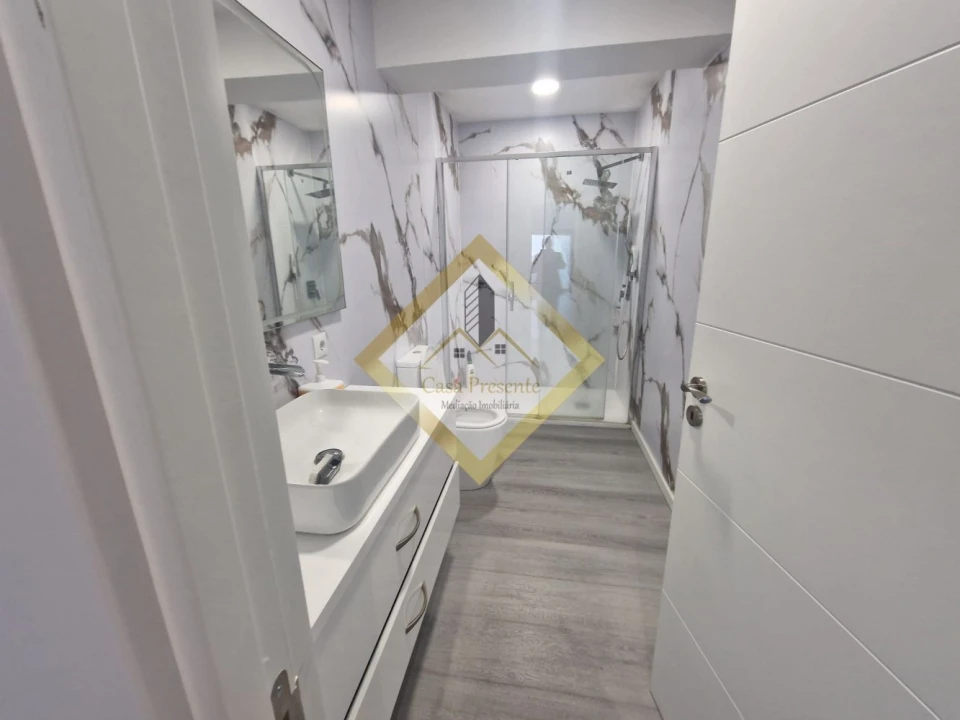 Apartamento T4 para Venda em São Vicente (Braga) Foto 9