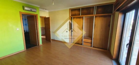 Moradia T3 para Venda em Alijo