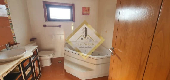 Moradia T3 para Venda em Alijo