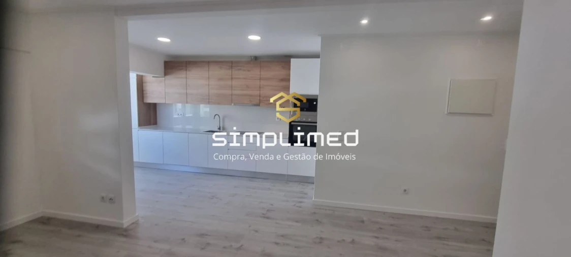 Apartamento T2 para Venda em Alto do Seixalinho, Santo André e Verderena Foto 1