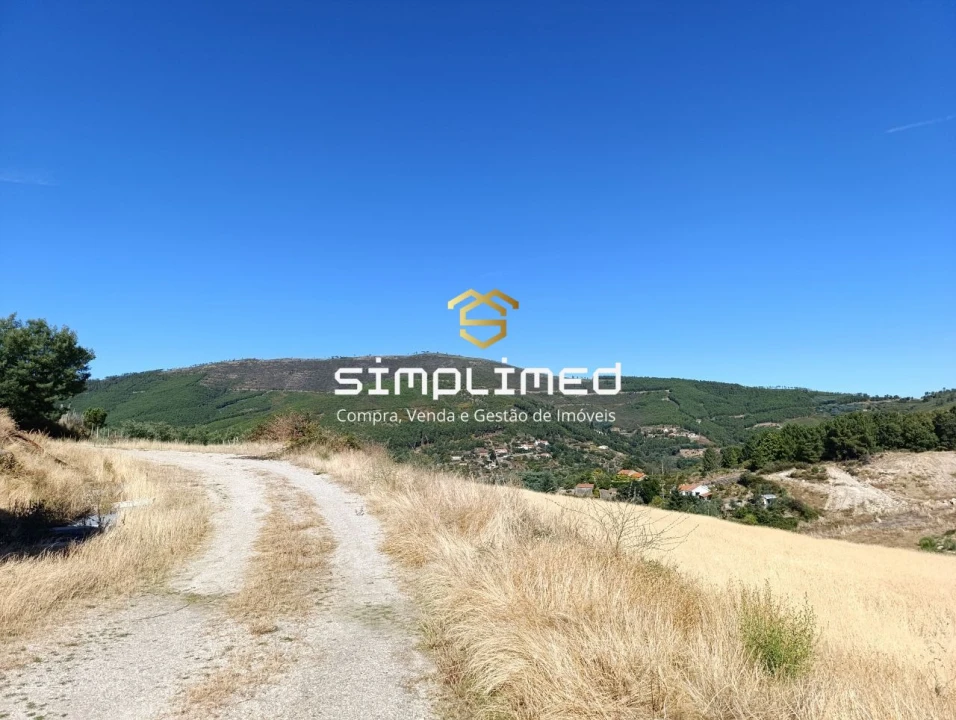 Quinta T0 para Venda em Orjais Foto 21