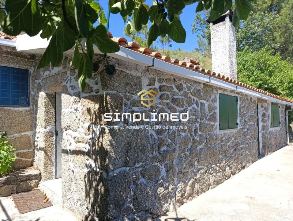 Quinta T2 para Venda em Orjais Foto 13