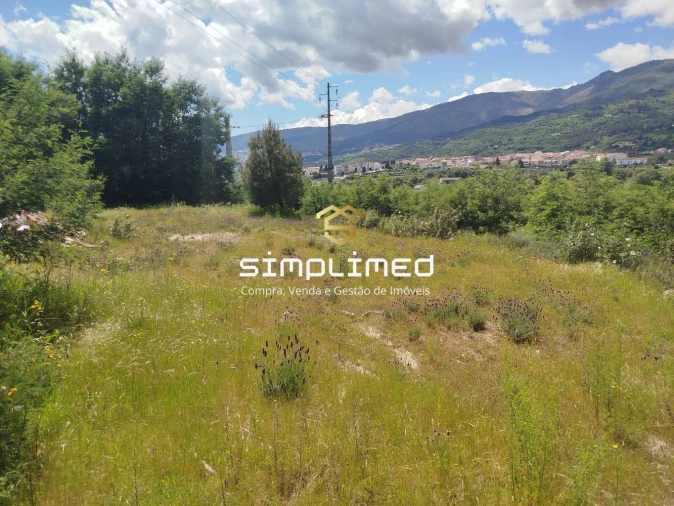 Terreno para Venda em Teixoso e Sarzedo Foto 3