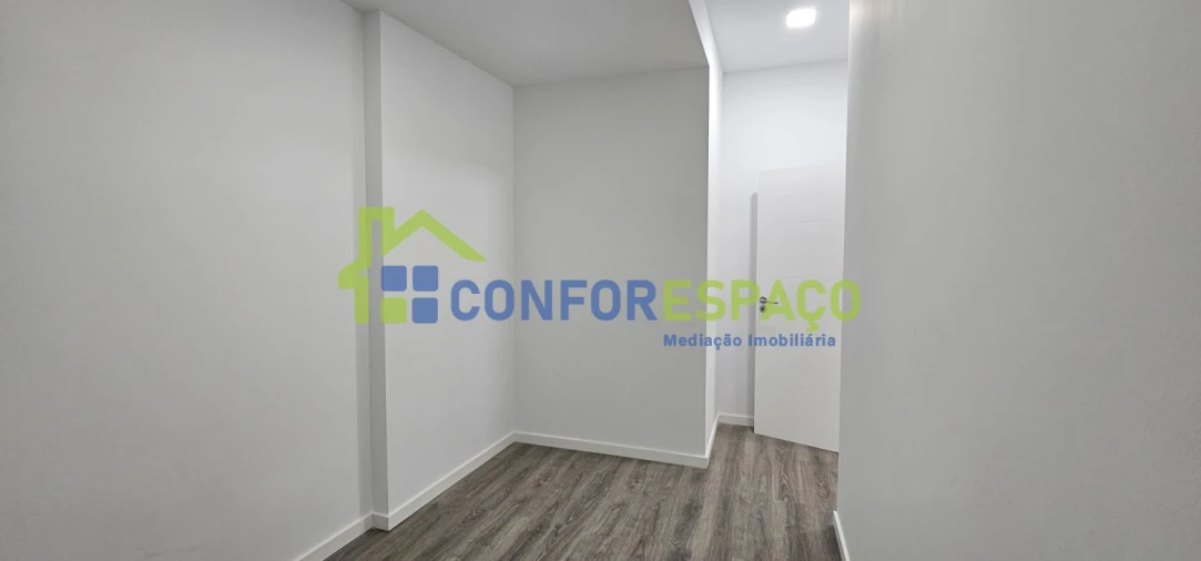 Apartamento T1 para Venda em Castelo Branco Foto 15