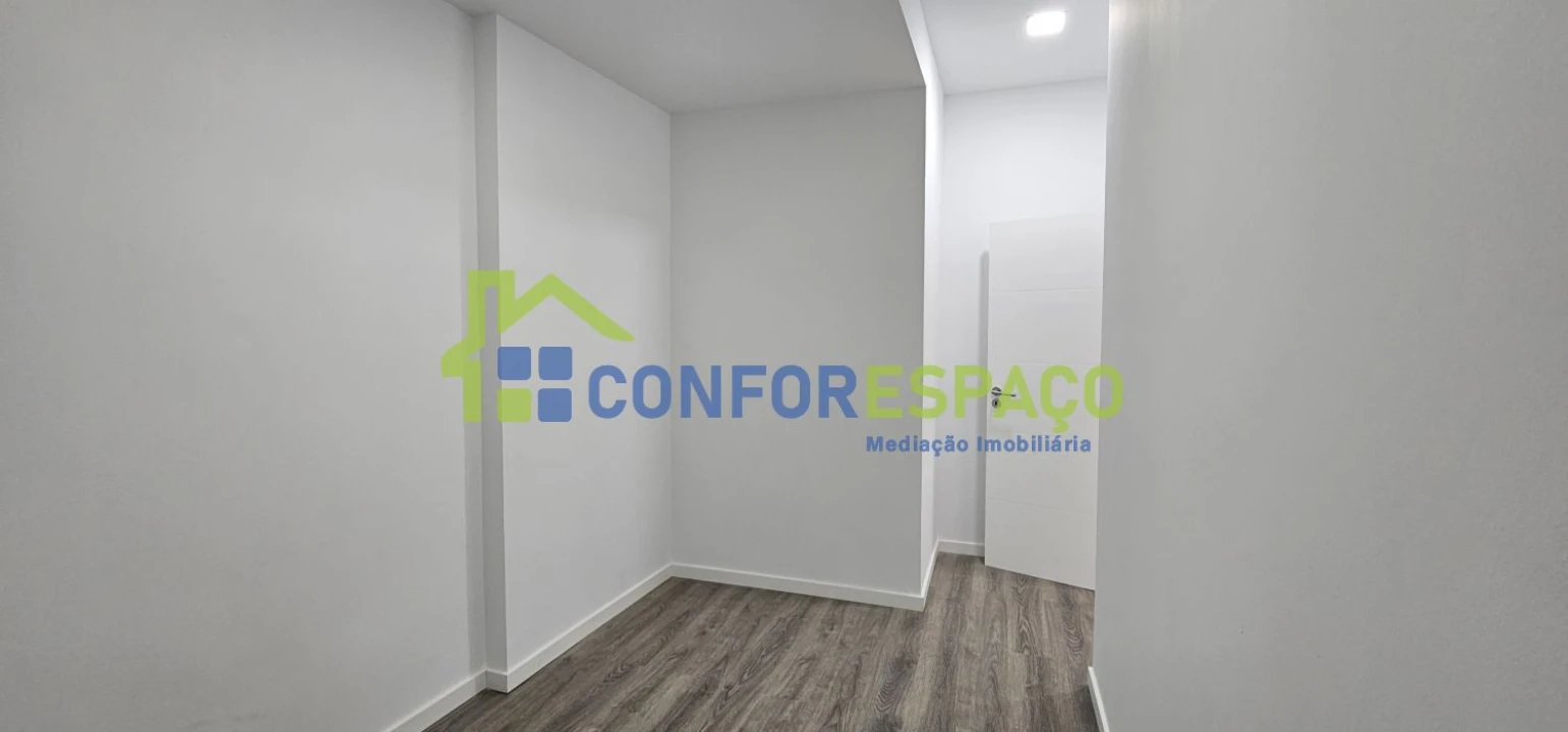 Apartamento T1 para Venda em Castelo Branco Foto 15