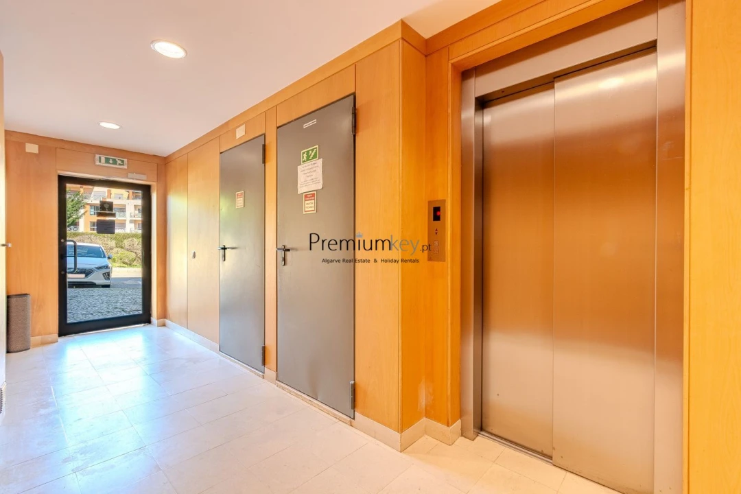 Apartamento T1 para Venda em Albufeira e Olhos de Água Foto 30