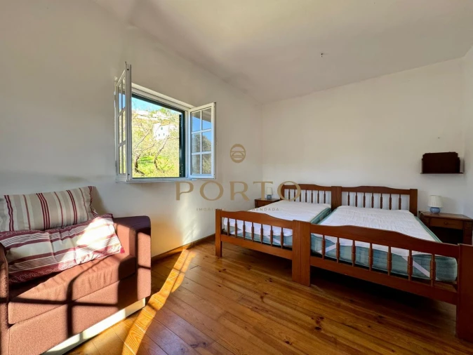 Moradia T3 para Venda em Santa Cruz do Douro e São Tomé de Covelas Foto 17