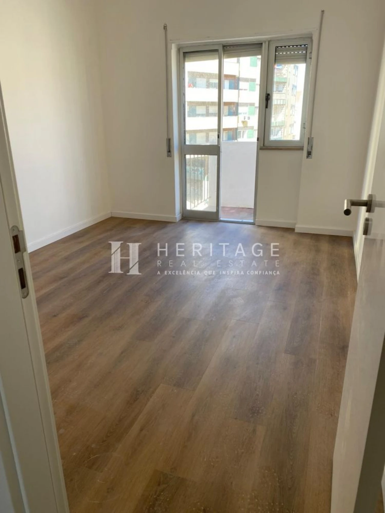Apartamento T1 para Venda em Alto do Seixalinho, Santo André e Verderena Foto 1