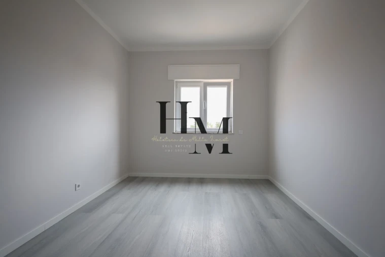 Apartamento T2 para Venda em Quarteira Foto 19