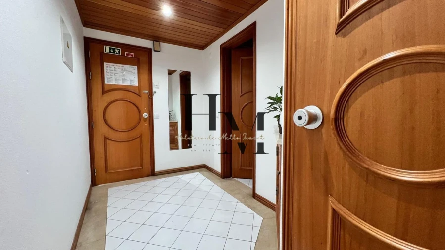 Apartamento T0 para Venda em Albufeira e Olhos de Água Foto 9