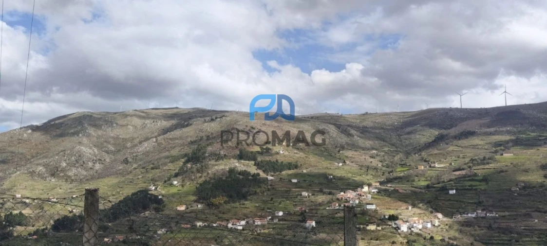 Terreno para Venda em São João de Fontoura Foto 53