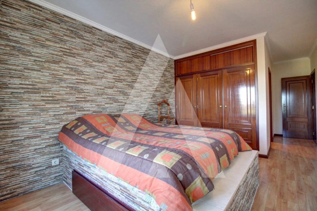 Apartamento T4 para Venda em Oiã Foto 20