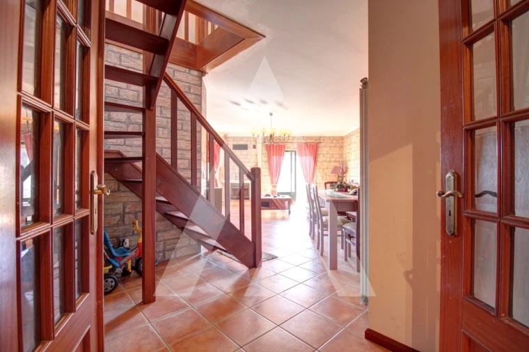 Apartamento T4 para Venda em Oiã Foto 9