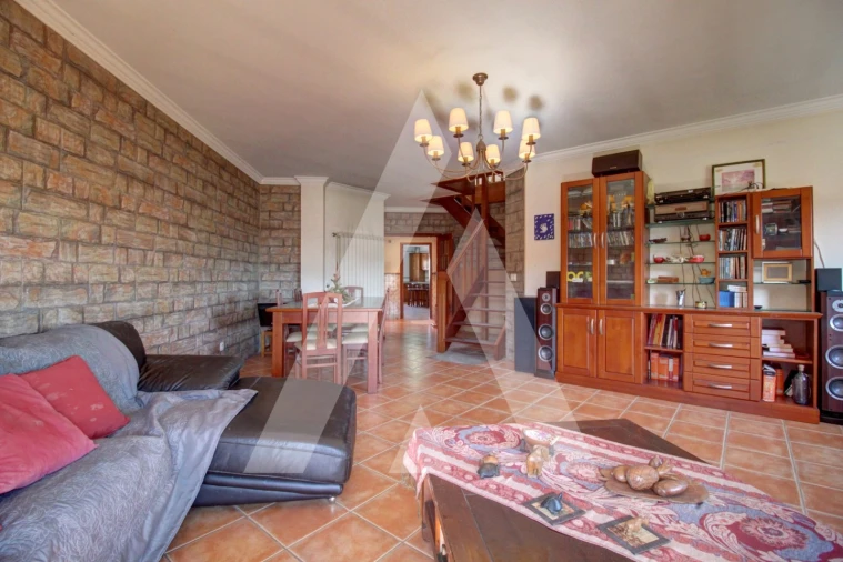 Apartamento T4 para Venda em Oiã Foto 10