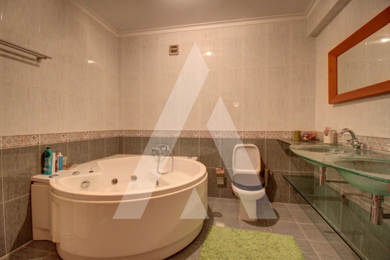 Apartamento T4 para Venda em Oiã Foto 14