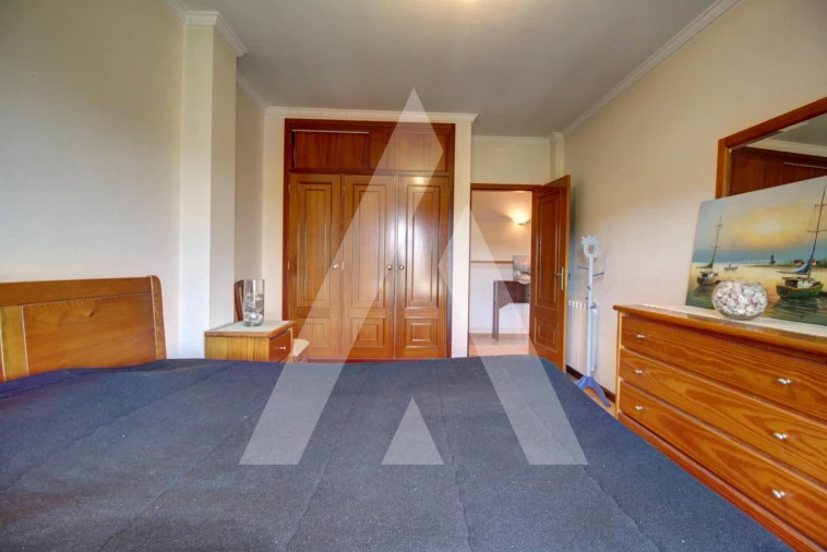 Apartamento T4 para Venda em Oiã Foto 16