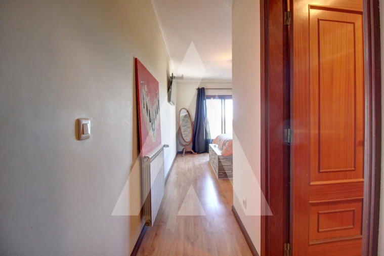 Apartamento T4 para Venda em Oiã Foto 22