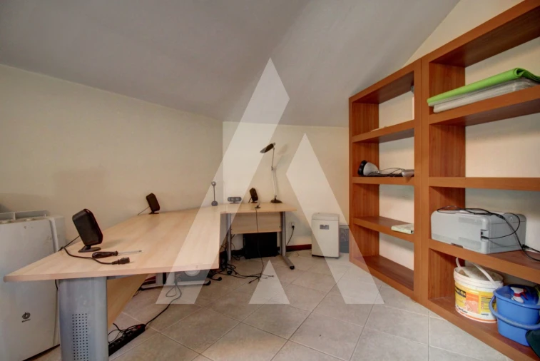 Apartamento T4 para Venda em Oiã Foto 28