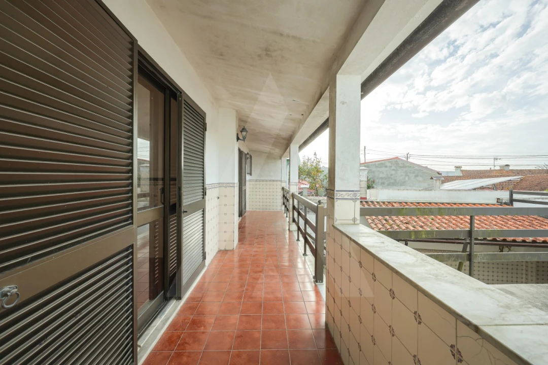 Moradia T3 para Venda em Oliveirinha Foto 4