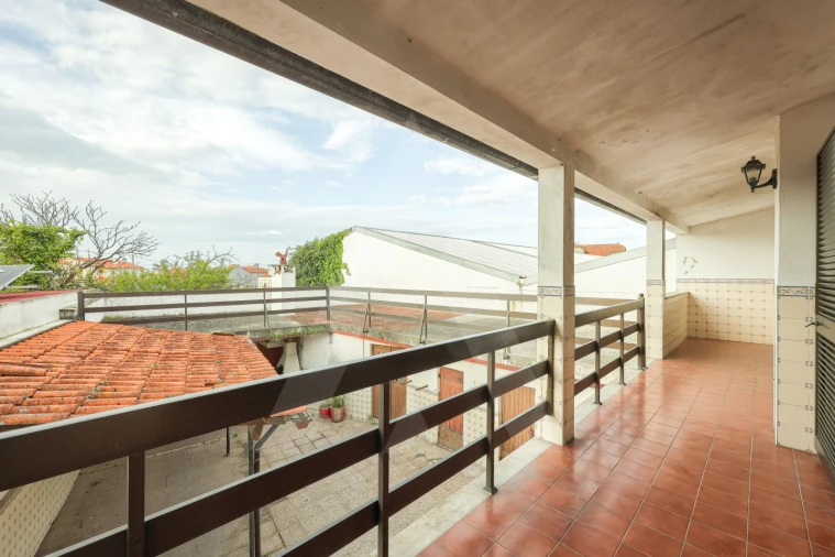 Moradia T3 para Venda em Oliveirinha Foto 35