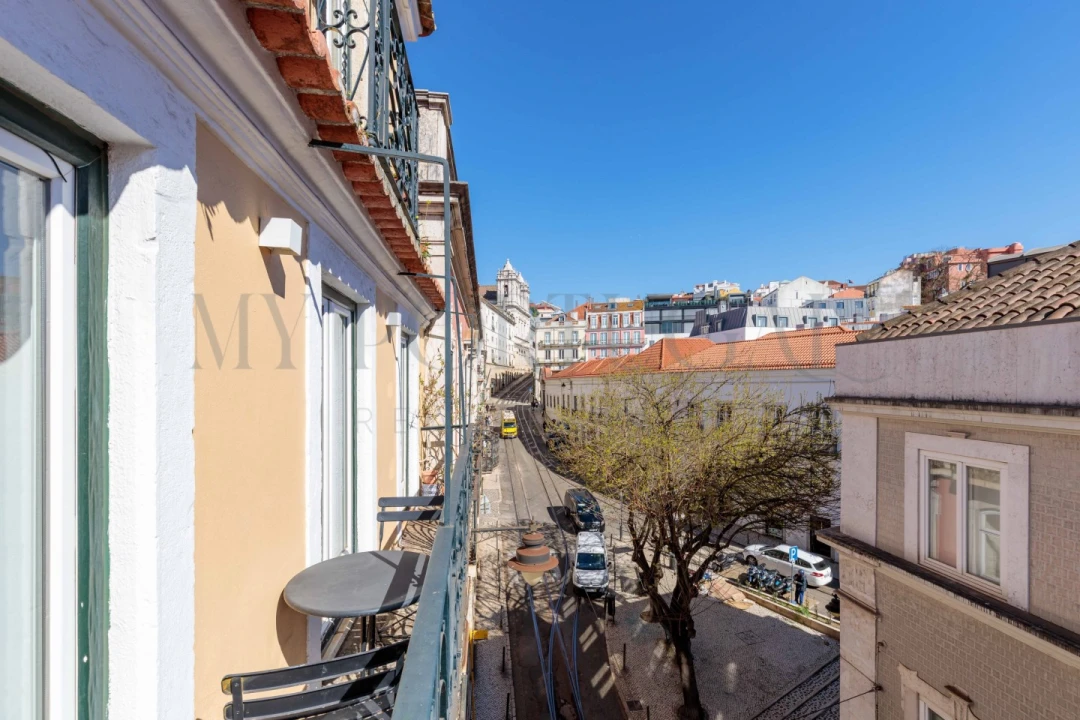 Apartamento T2 para Venda em Misericórdia Foto 24