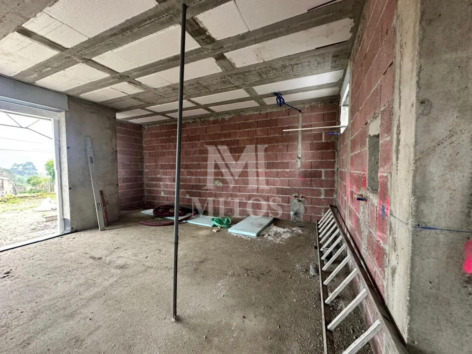 Moradia T2 para Venda em Ancora Foto 6