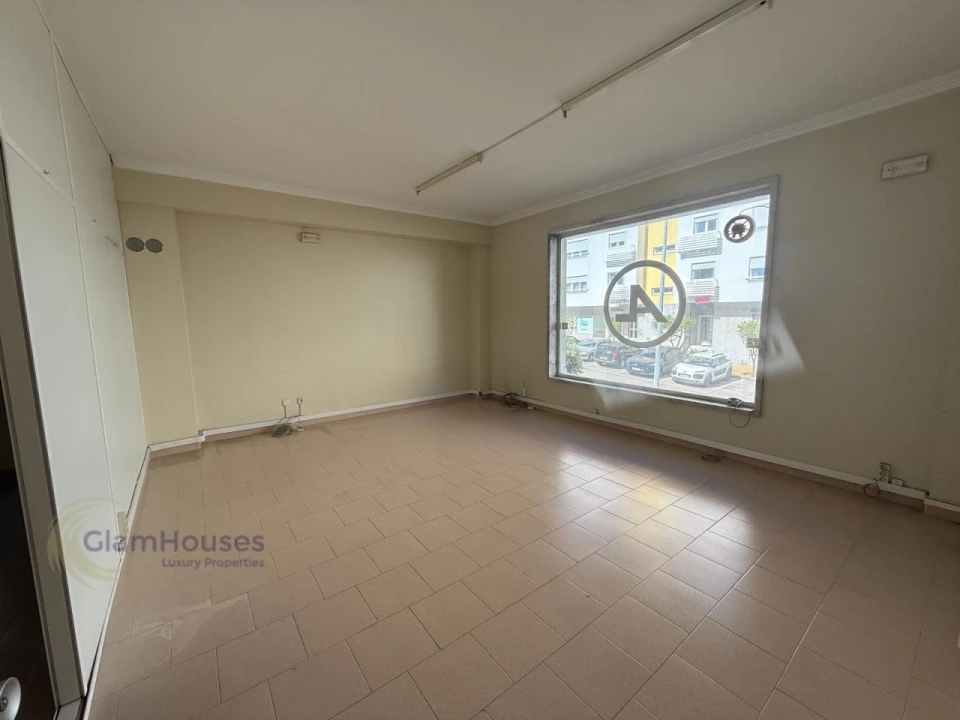 Apartamento T2 para Venda em Loures Foto 11