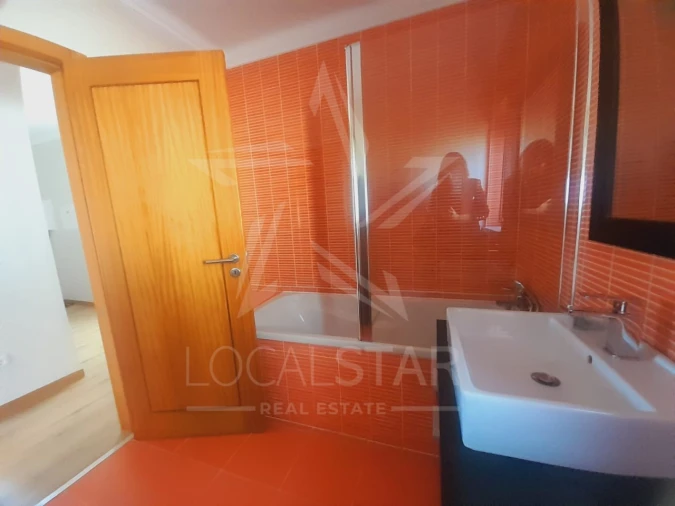 Moradia T3 para Venda em Salir de Matos Foto 19