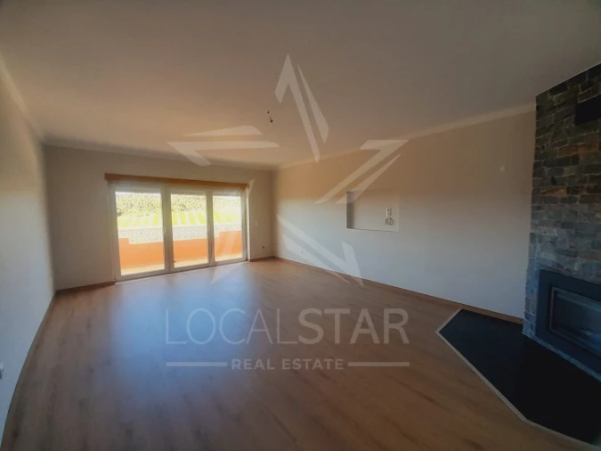 Moradia T3 para Venda em Salir de Matos Foto 12