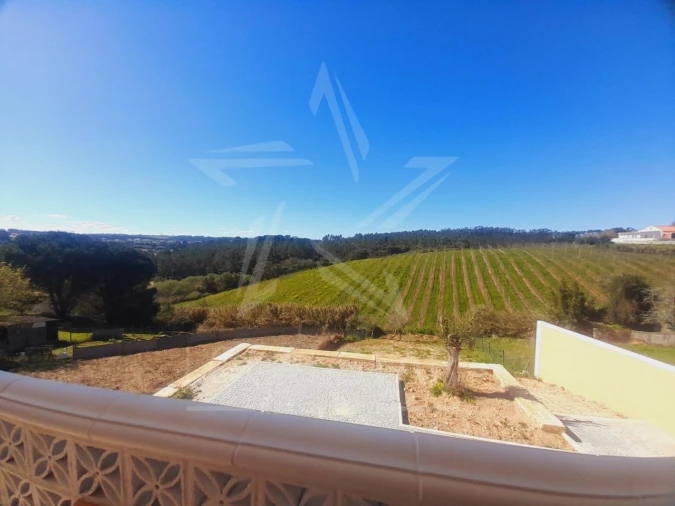 Moradia T3 para Venda em Salir de Matos Foto 15