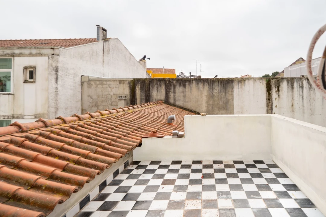Apartamento T2 para Venda em Alcobaça e Vestiaria Foto 24