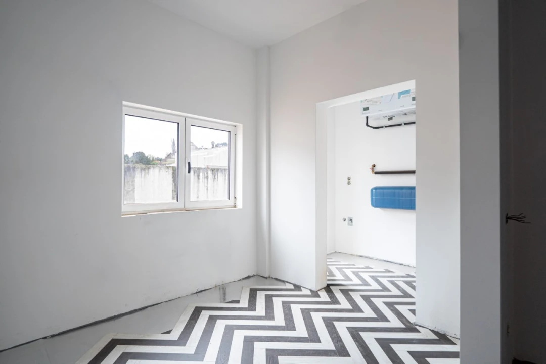 Apartamento T2 para Venda em Alcobaça e Vestiaria Foto 17