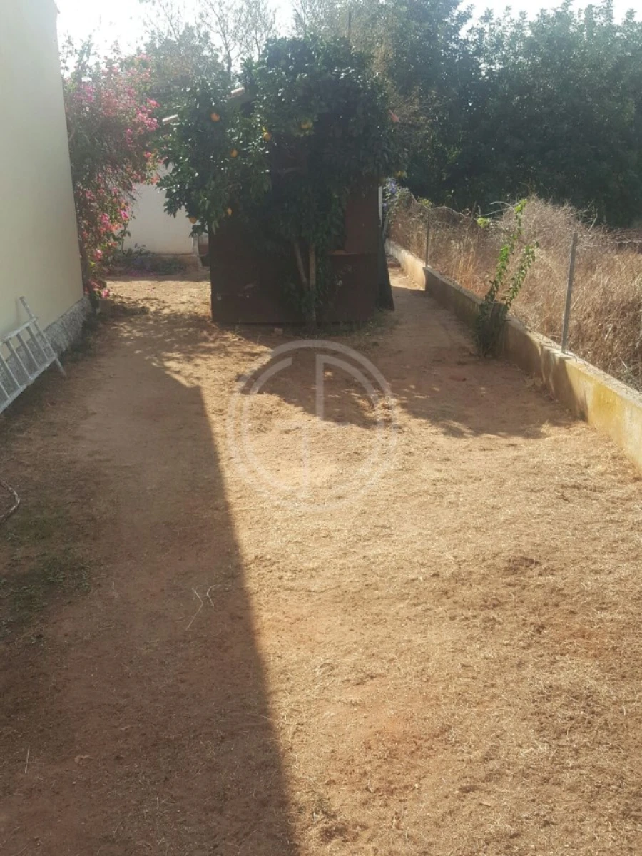 Moradia T3 para Venda em Almancil Foto 16