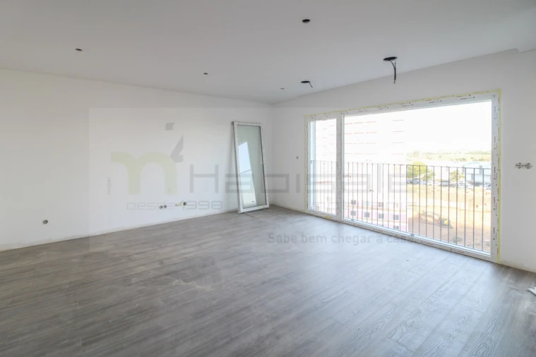 Apartamento T3 para Venda em Corroios Foto 11