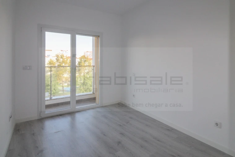 Apartamento T3 para Venda em Corroios Foto 14