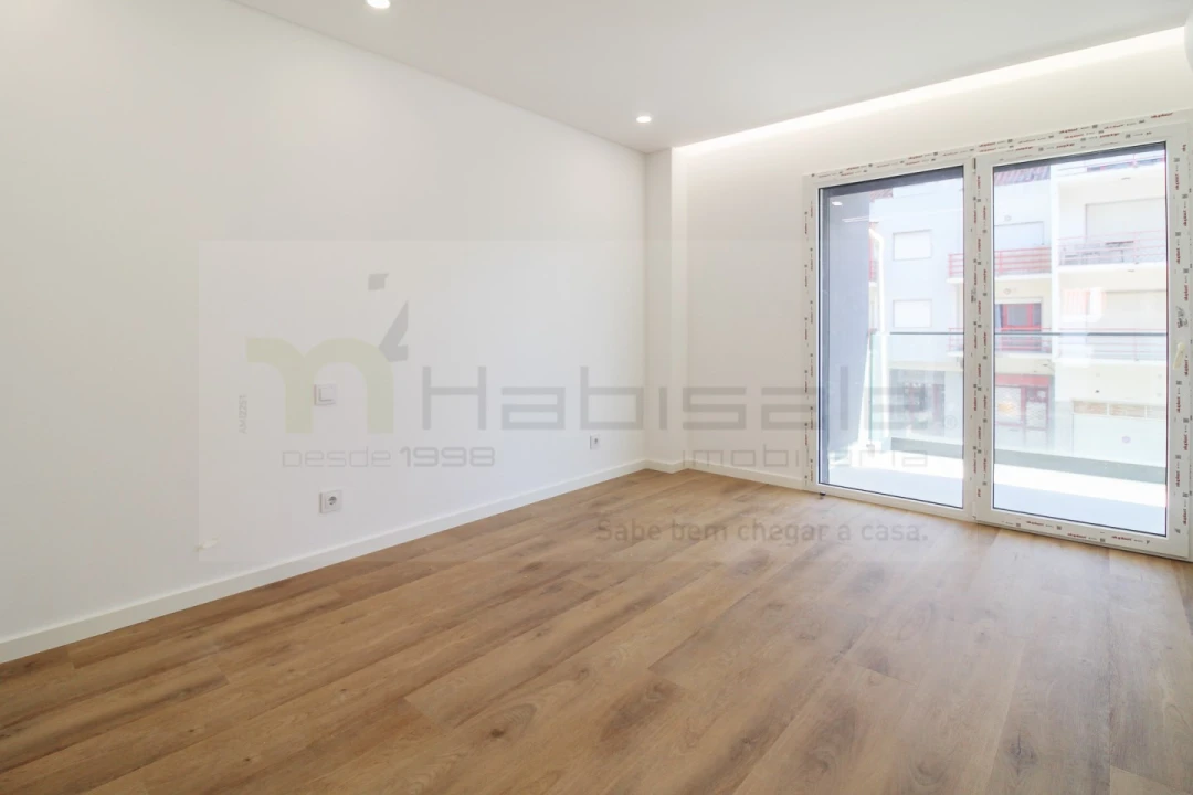 Apartamento T3 para Venda em Costa da Caparica Foto 22