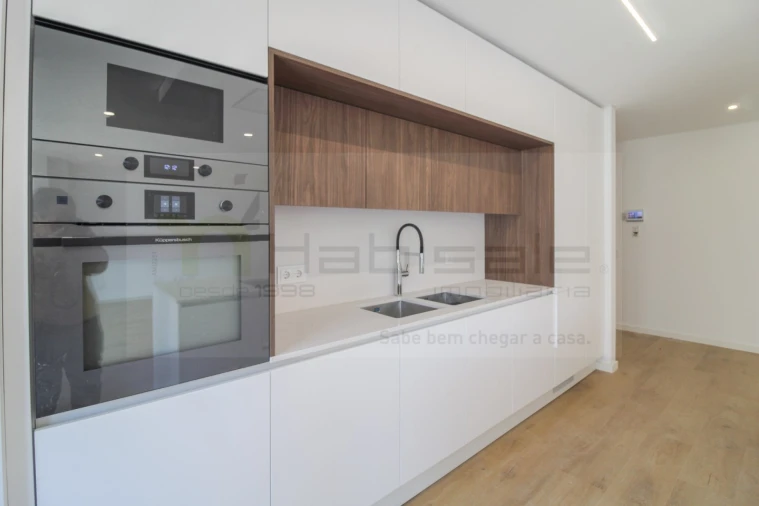 Apartamento T3 para Venda em Costa da Caparica Foto 3