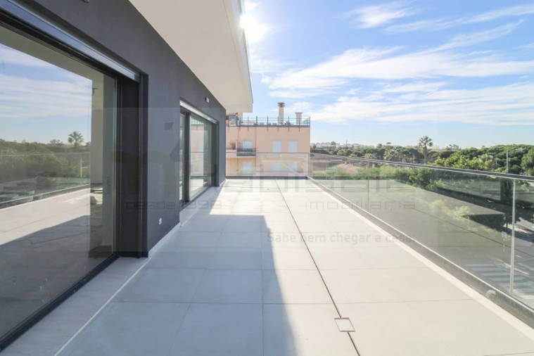 Apartamento T3 para Venda em Costa da Caparica Foto 31
