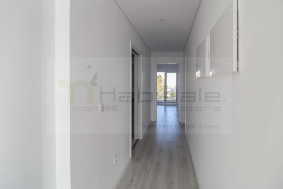 Apartamento T2 para Venda em Corroios Foto 12