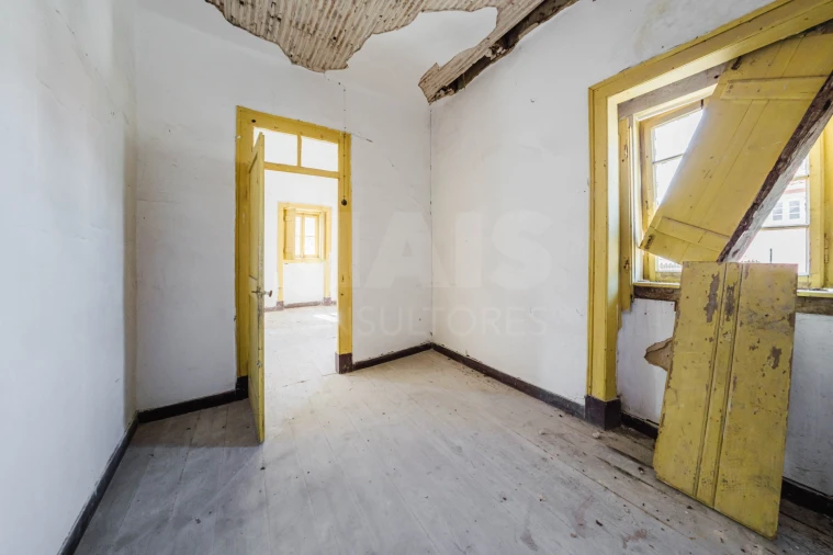 Moradia T2 para Venda em Coz, Alpedriz e Montes Foto 2