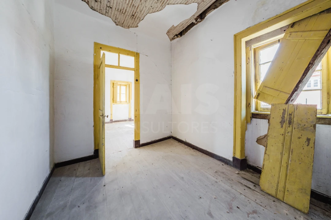 Moradia T2 para Venda em Coz, Alpedriz e Montes Foto 2