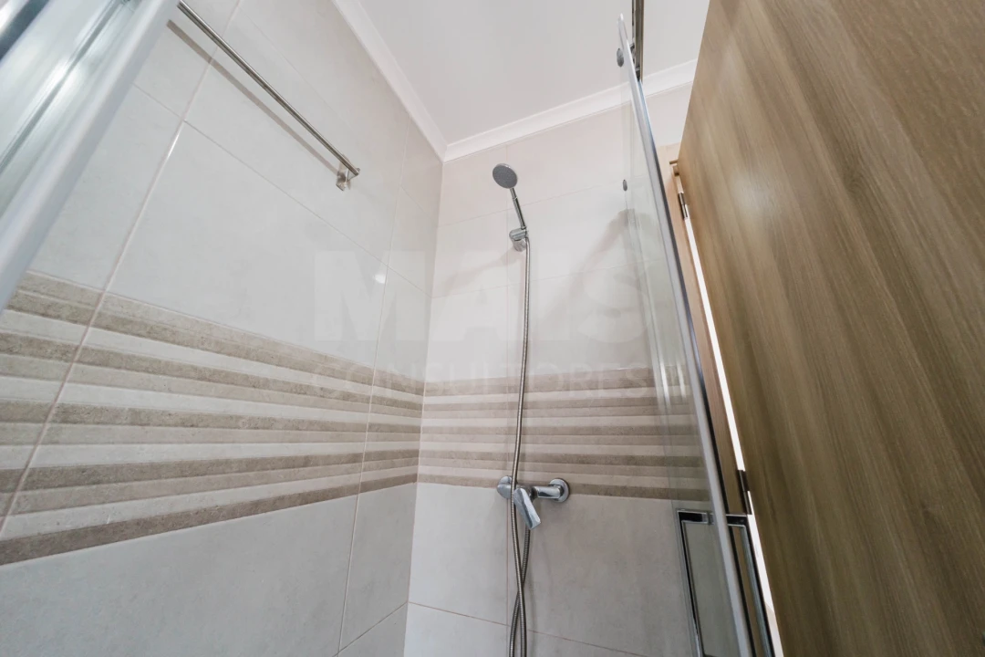 Apartamento T1 para Venda em Ferrel Foto 9